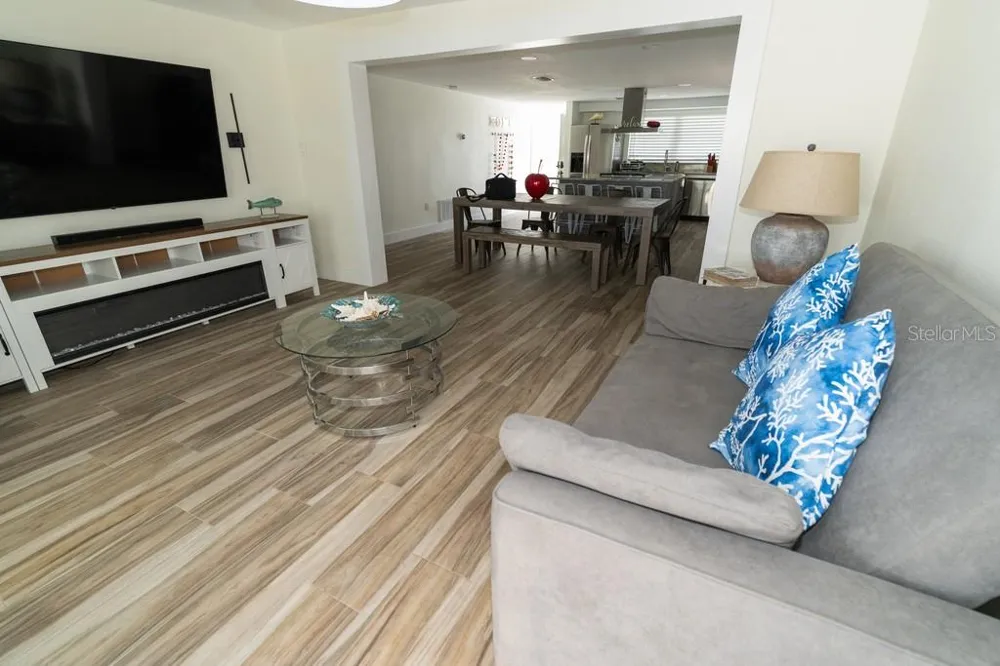4927 BLUE HERON DRIVE New Port Richey, FL 34652