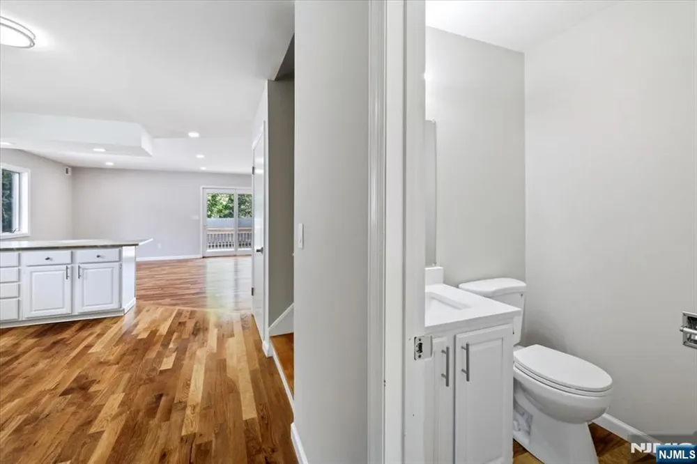 222 Eagle Rock Avenue Roseland, NJ 07068