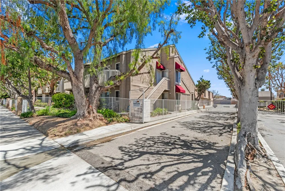 12562 Dale #48 Garden Grove, CA 92841