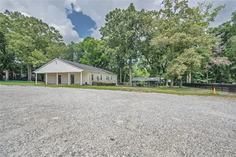 635 McFarland Parkway