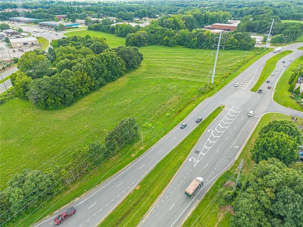 635 McFarland Parkway Alpharetta, GA 30004