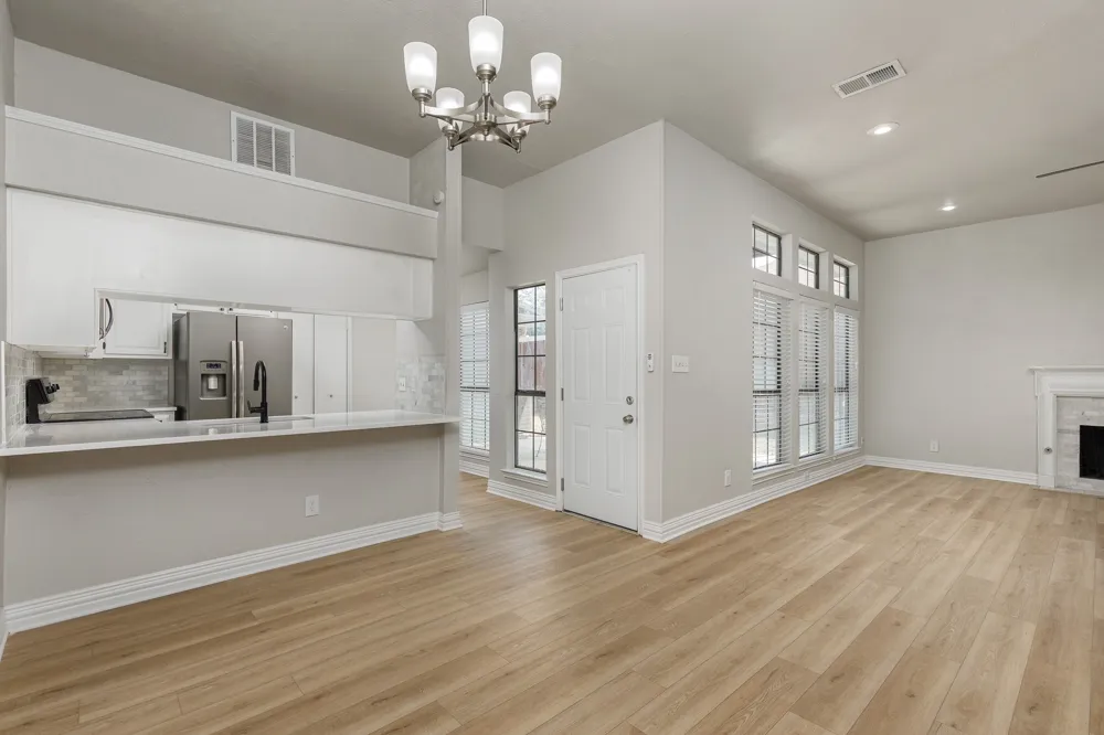 9703 Springtree Lane Dallas, TX 75243
