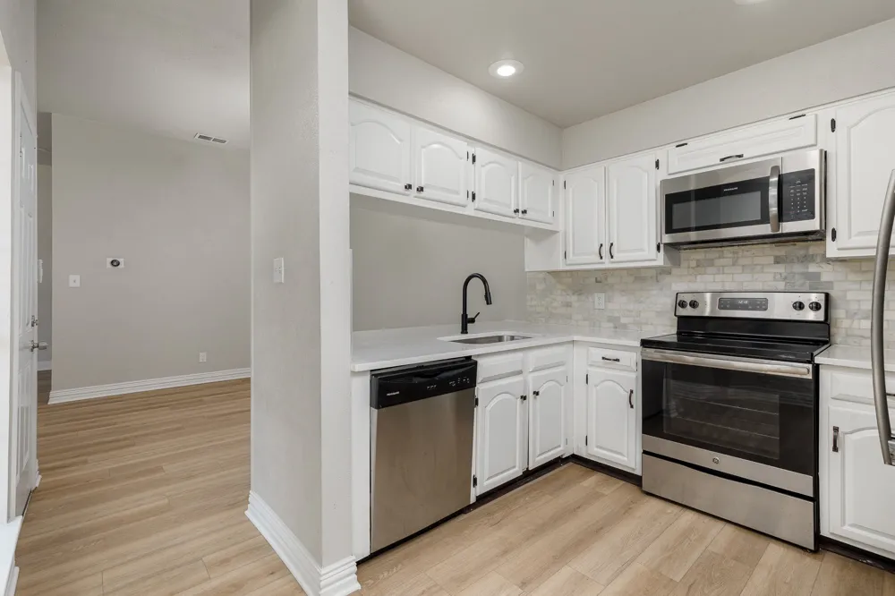 9703 Springtree Lane Dallas, TX 75243