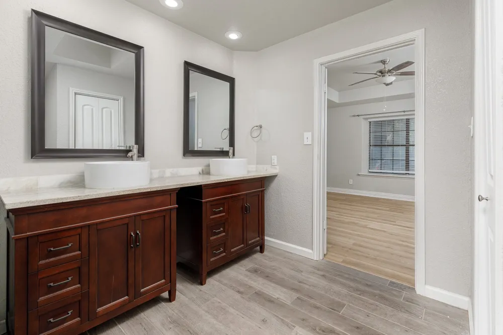 9703 Springtree Lane Dallas, TX 75243