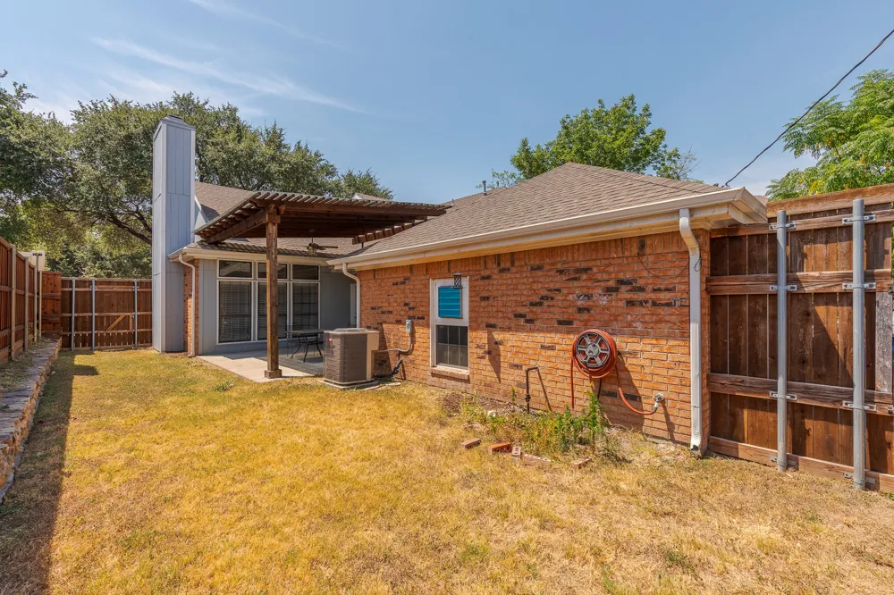 9703 Springtree Lane Dallas, TX 75243
