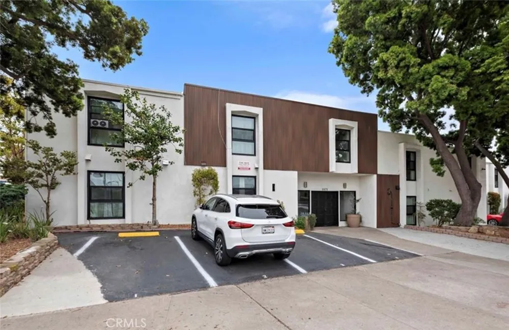 6679 Linda Vista Unit #16 San Diego, CA 92111