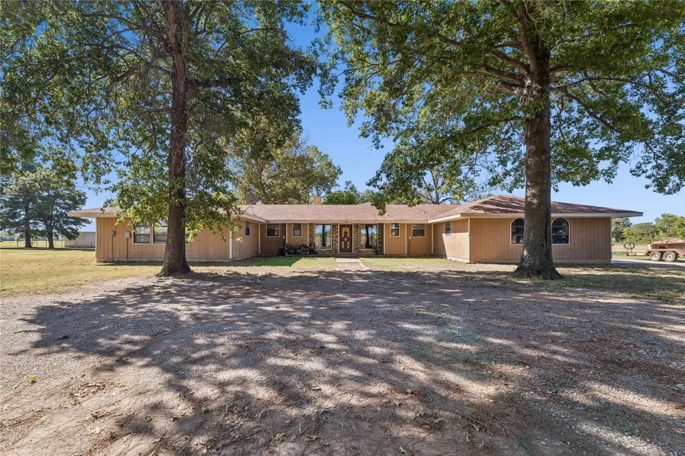 20220 E 700 ROAD Wagoner, OK 74467