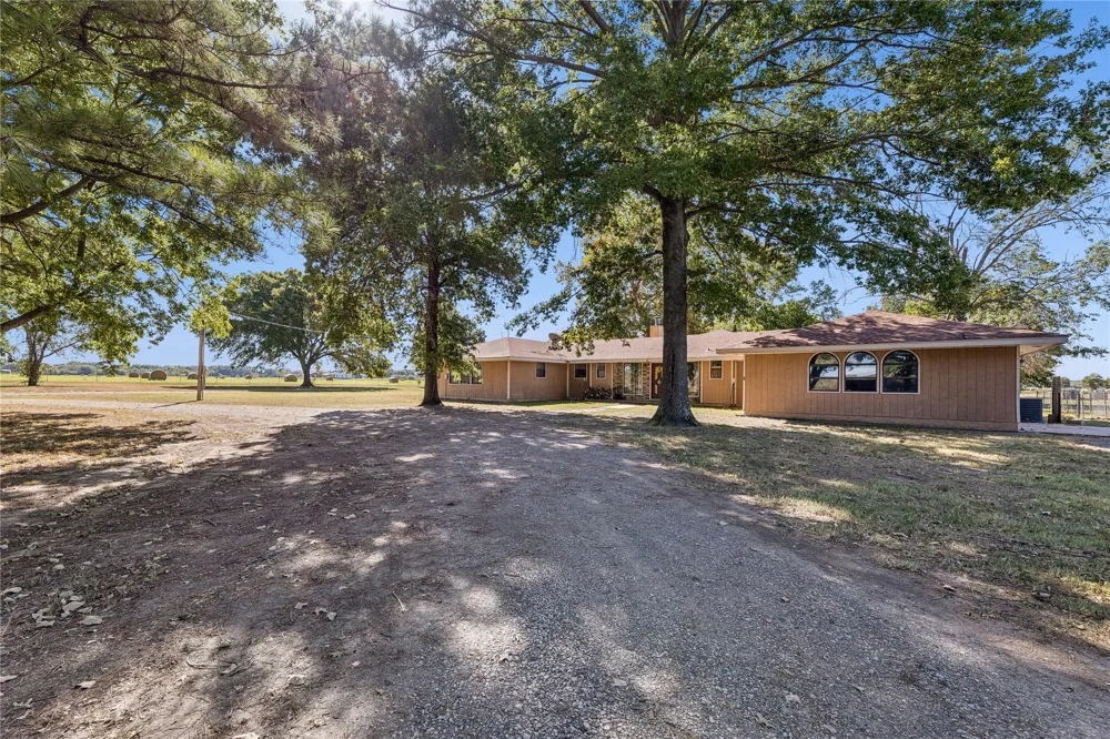 20220 E 700 ROAD Wagoner, OK 74467