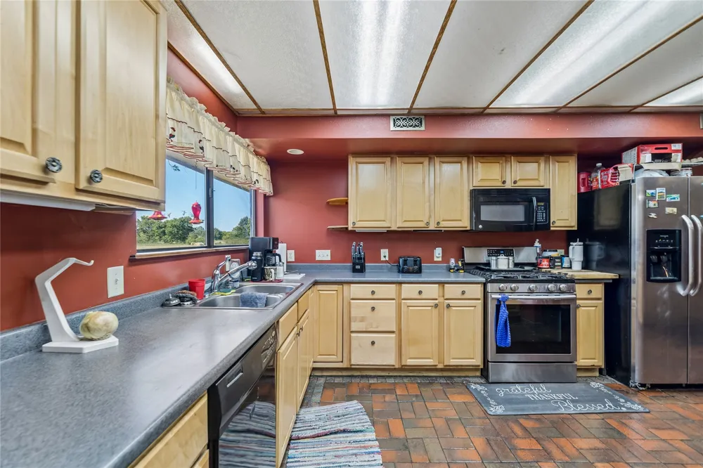 20220 E 700 ROAD Wagoner, OK 74467