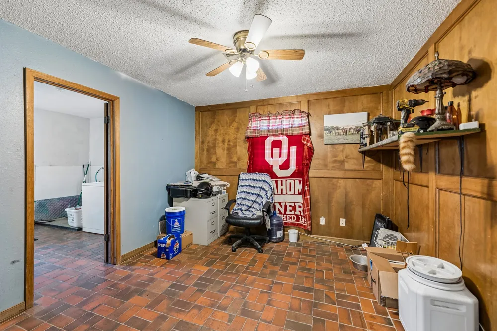 20220 E 700 ROAD Wagoner, OK 74467