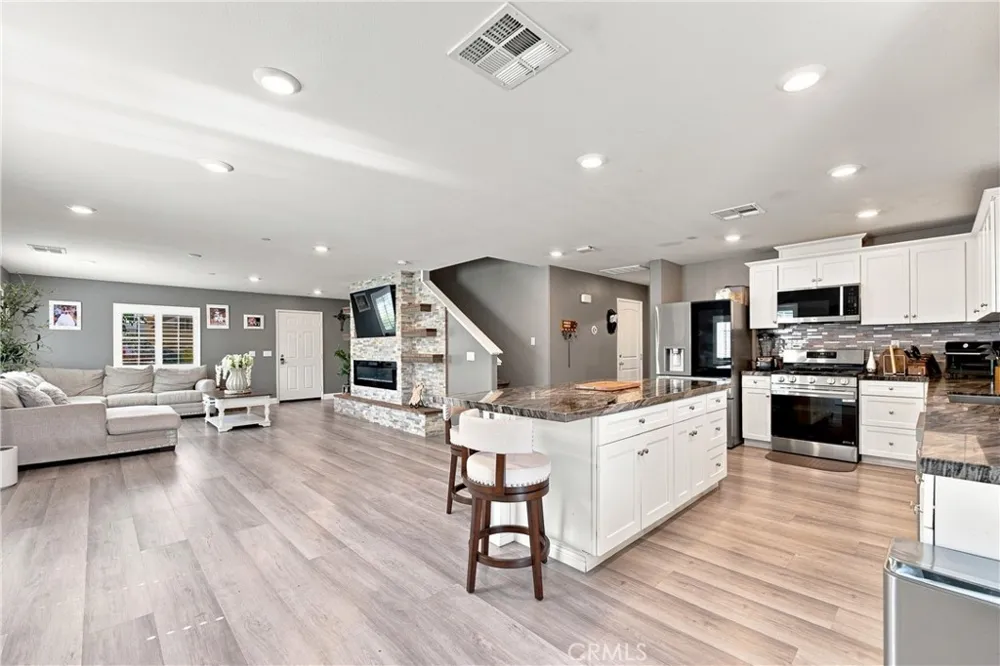 1304 Desert Rose Court San Jacinto, CA 92582