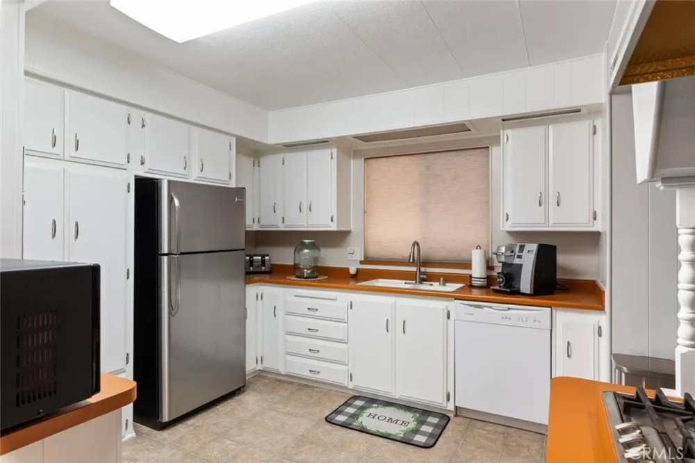 38111 Via La Colina Murrieta, CA 92563