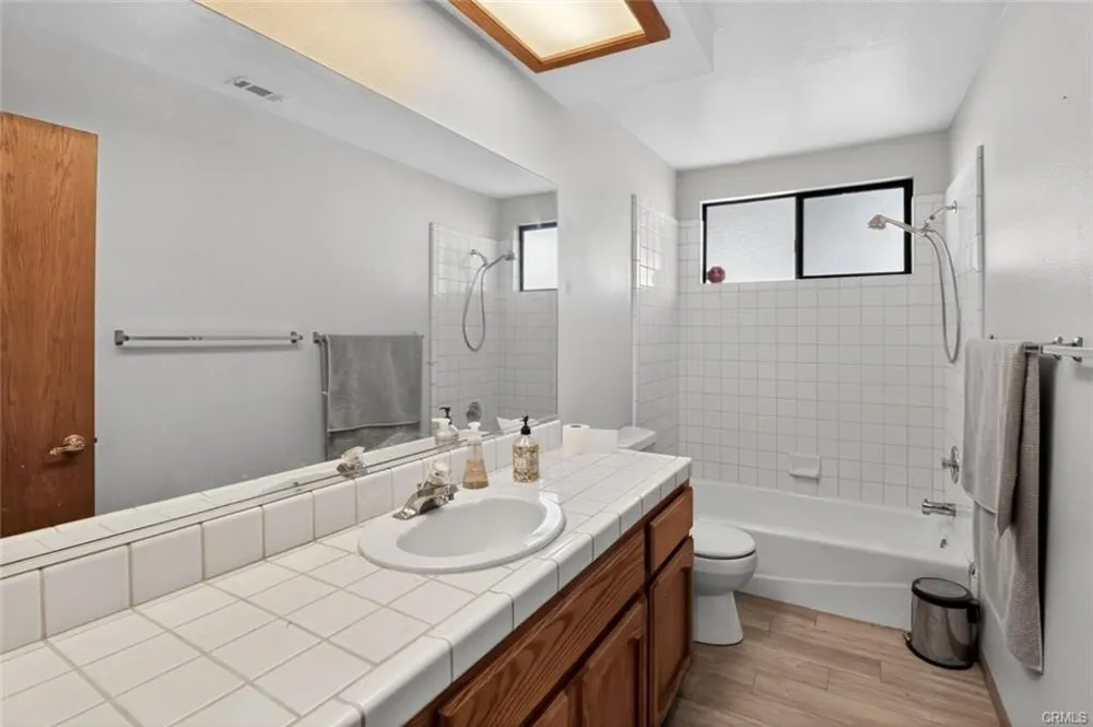 18539 Symeron Road Apple Valley, CA 92307