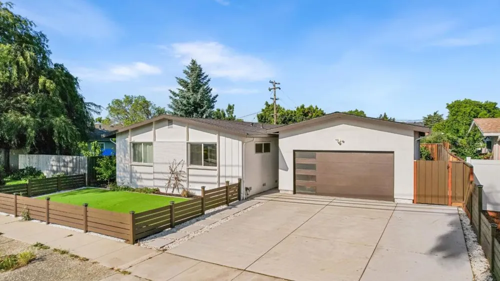 3234 Jarvis Avenue San Jose, CA 95118