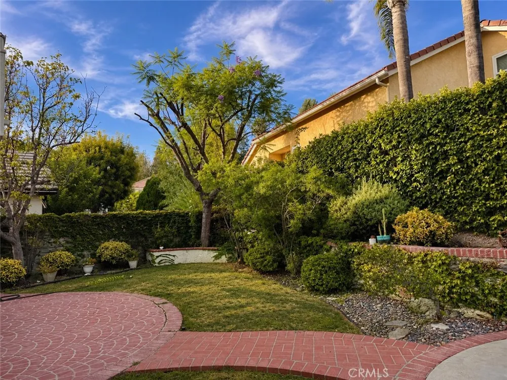 5013 Evanwood Avenue Oak Park, CA 91377
