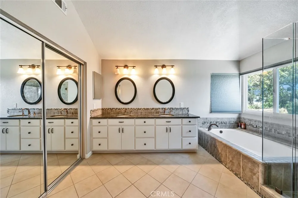 2136 Camino Largo Chino Hills, CA 91709