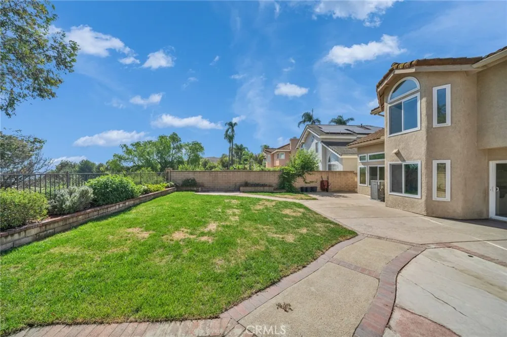 2136 Camino Largo Chino Hills, CA 91709