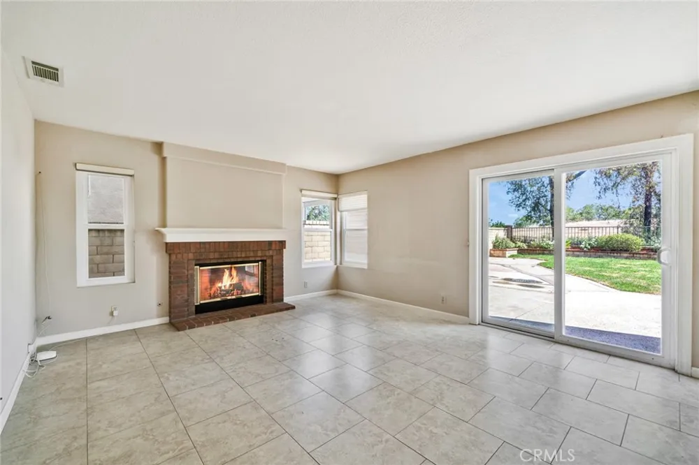 2136 Camino Largo Chino Hills, CA 91709