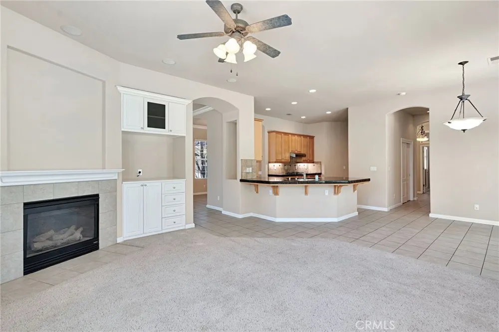 2579 Warner Avenue Clovis, CA 93611