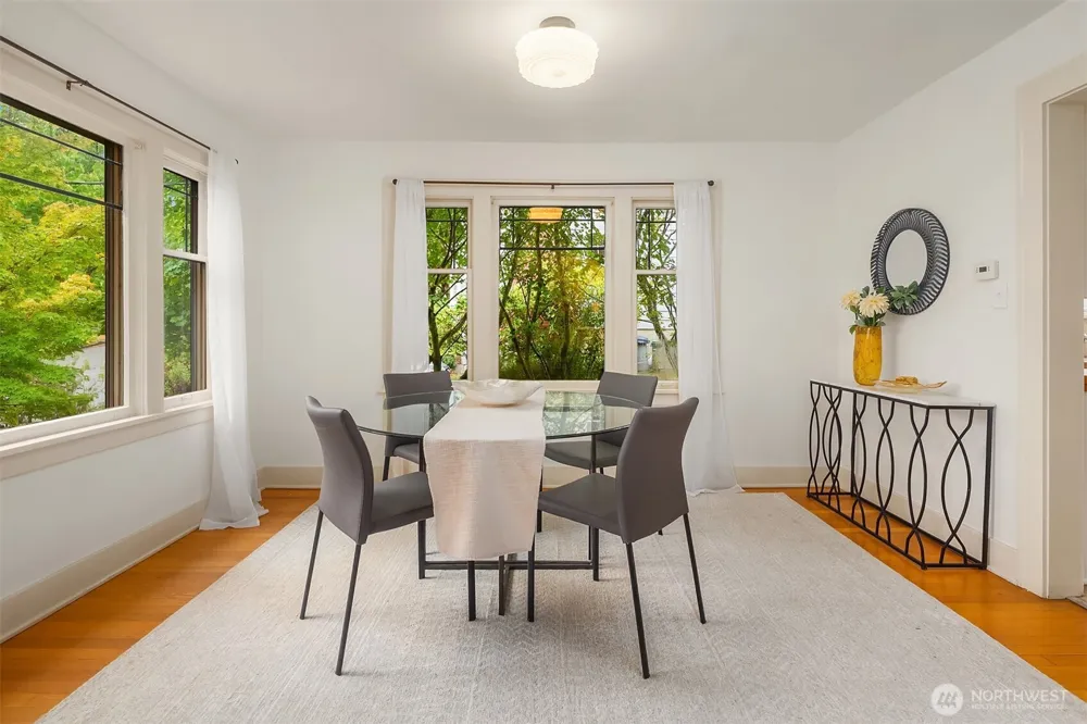 2609 Queen Anne Avenue Seattle, WA 98126