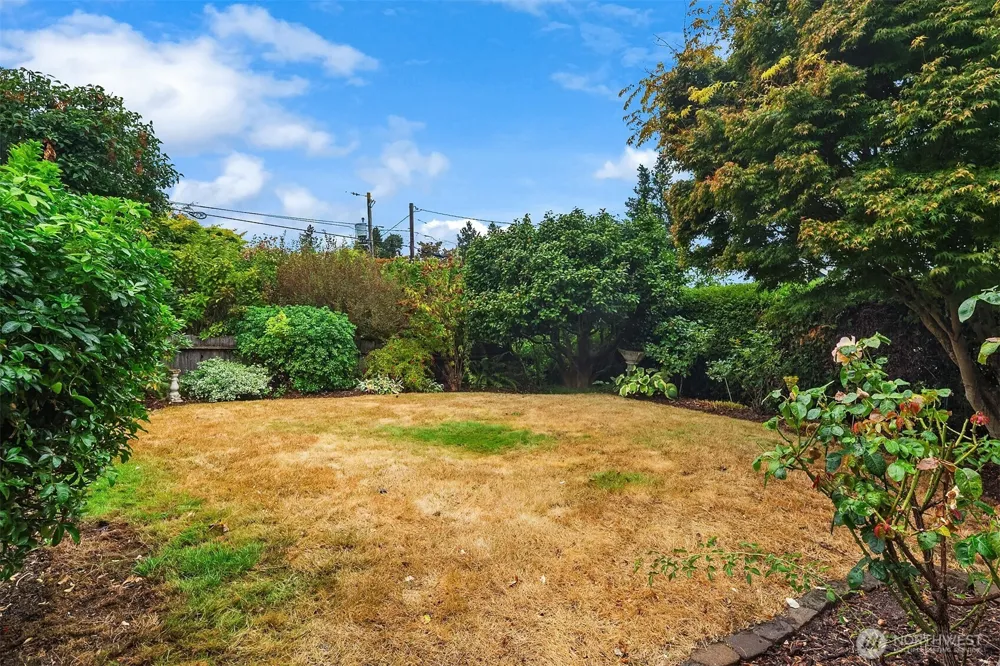 2609 Queen Anne Avenue Seattle, WA 98126