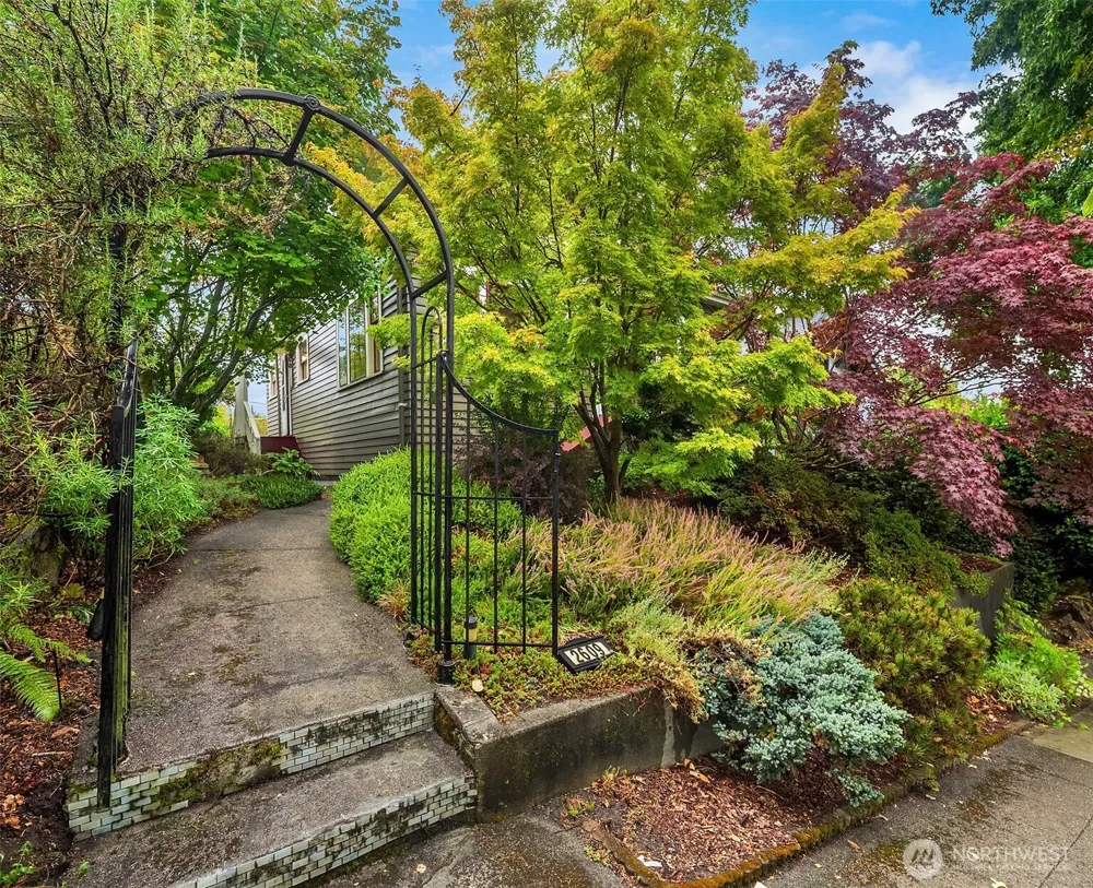 2609 Queen Anne Avenue Seattle, WA 98126