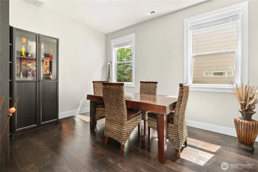 12099 164th Court NE Redmond, WA 98052
