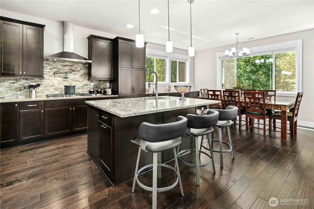 12099 164th Court NE Redmond, WA 98052
