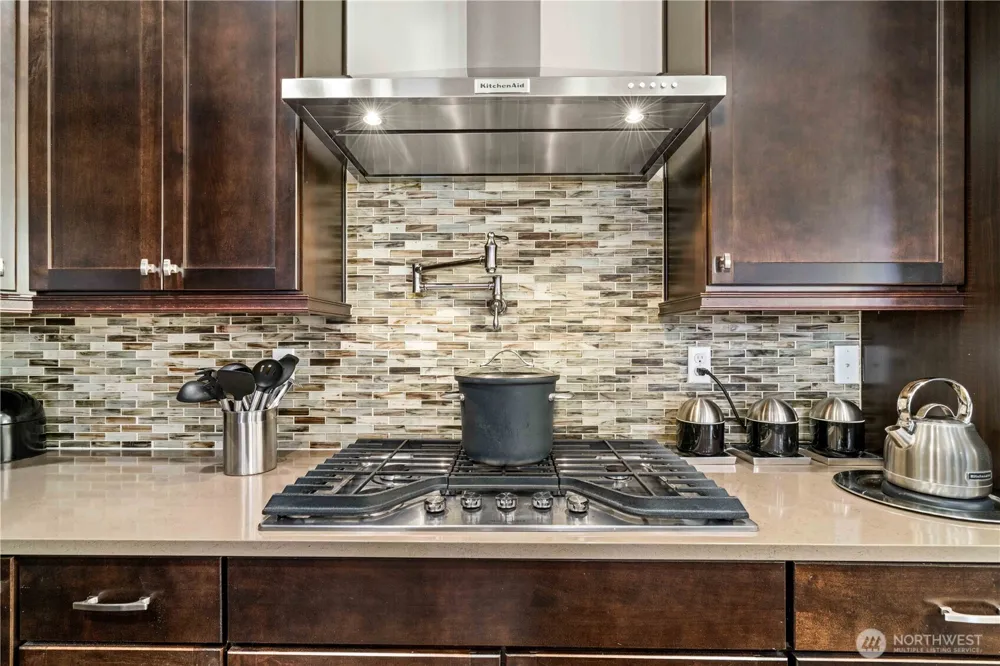 12099 164th Court NE Redmond, WA 98052