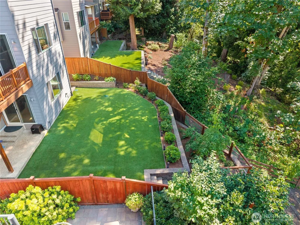 12099 164th Court NE Redmond, WA 98052