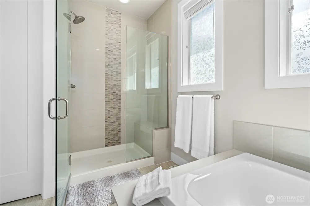 12099 164th Court NE Redmond, WA 98052