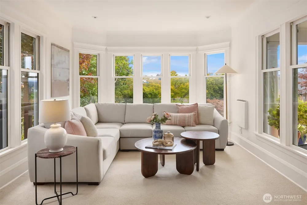 3247 Cascadia Avenue S Seattle, WA 98144