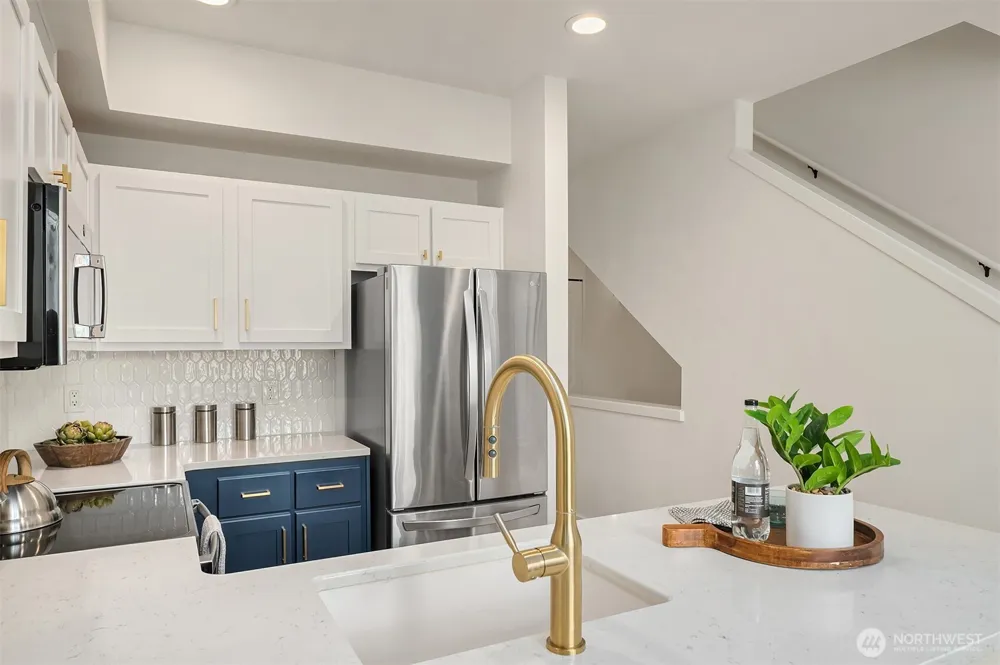21216 SE 42nd Lane Issaquah, WA 98029