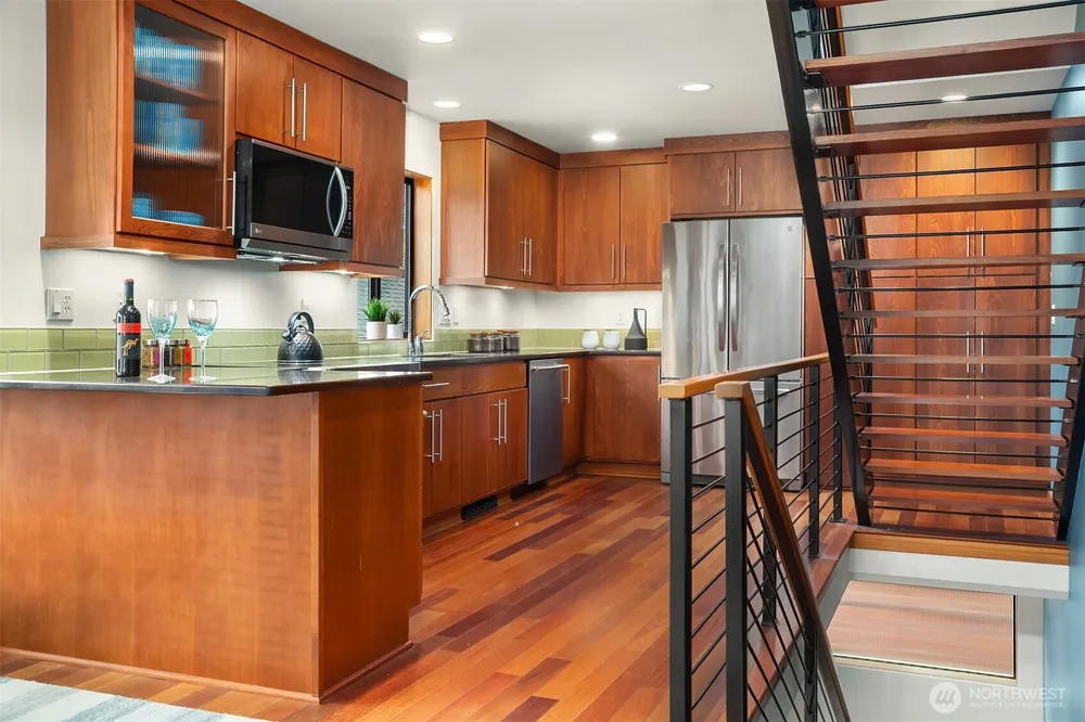 2423 75th Street Seattle, WA 98103
