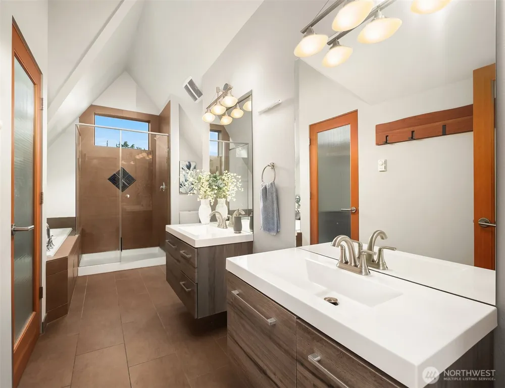2423 75th Street Seattle, WA 98103