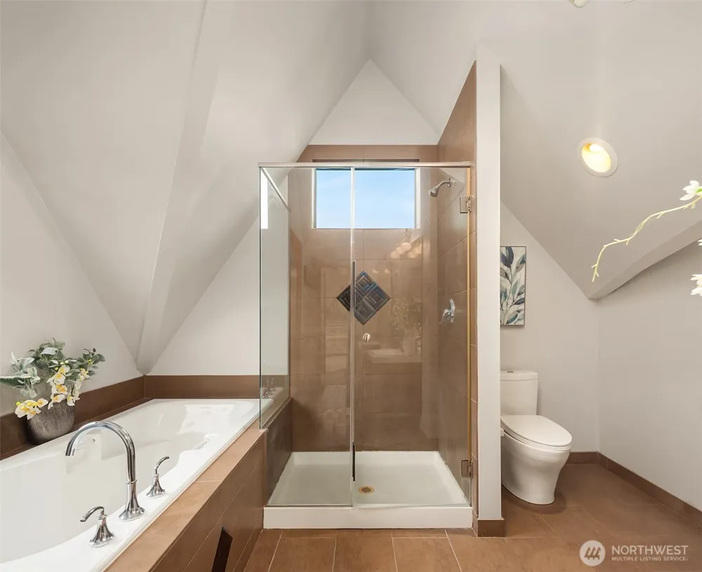 2423 75th Street Seattle, WA 98103