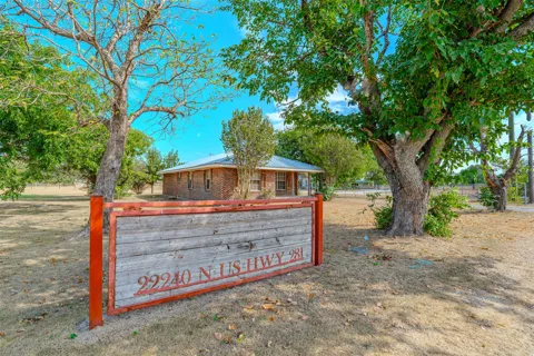 22240 US Highway 281