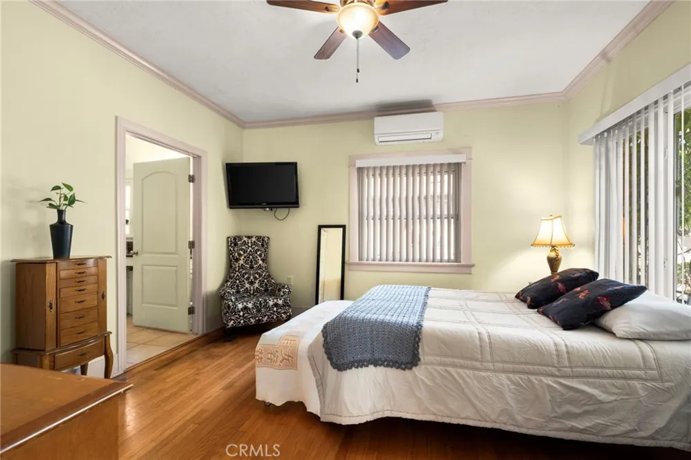 4406 Prospect Los Angeles, CA 90027