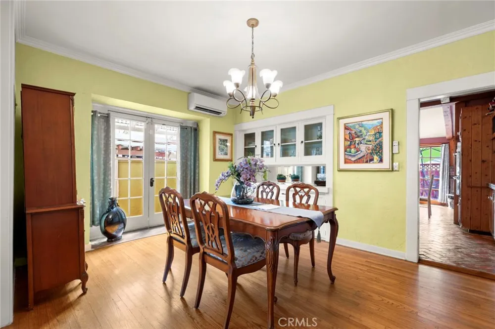 4406 Prospect Los Angeles, CA 90027