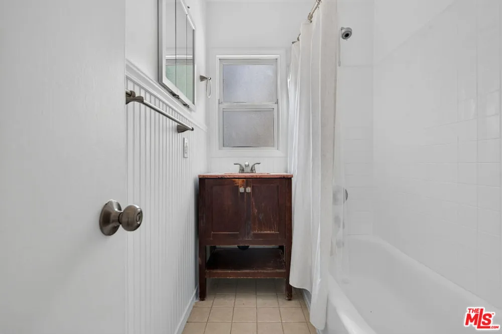 644 Vernon Avenue #644/646 Los Angeles, CA 90291