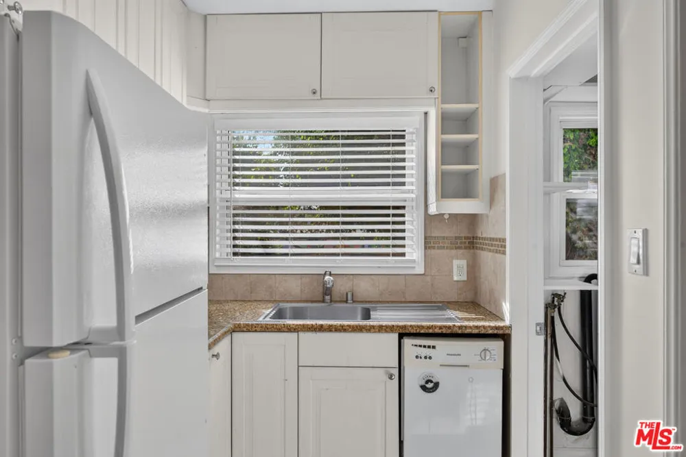 644 Vernon Avenue #644/646 Los Angeles, CA 90291