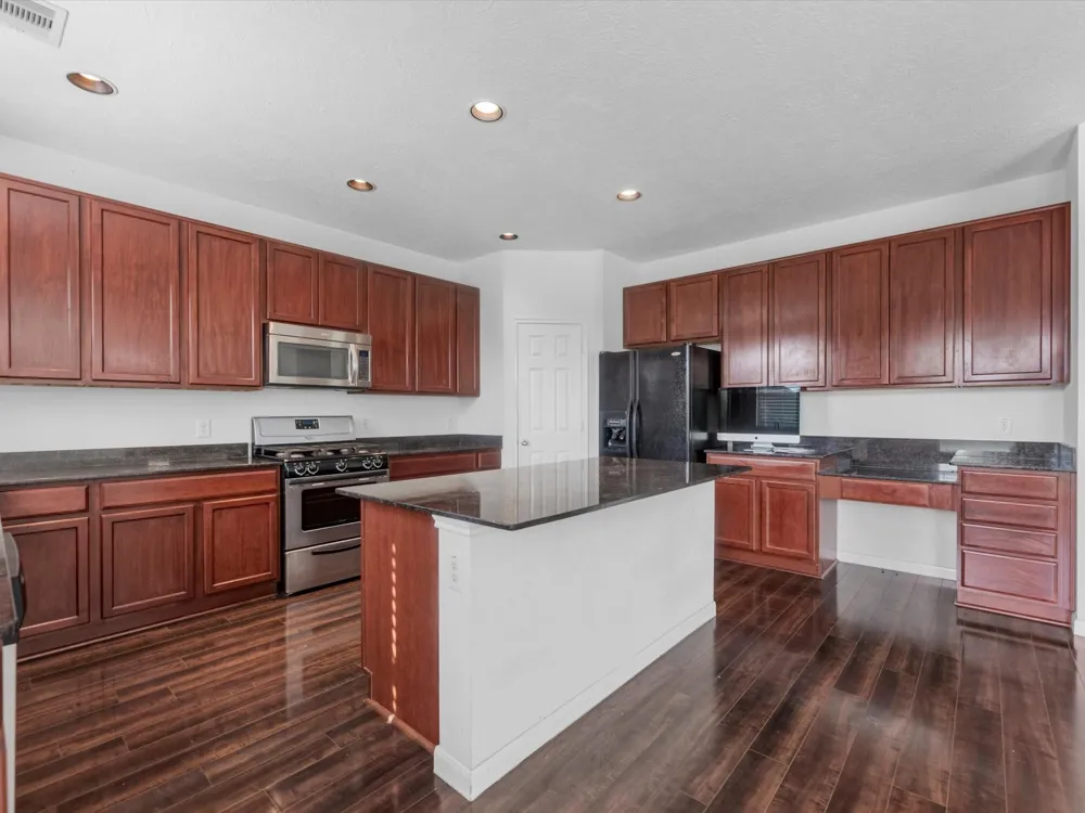 2105 Orchard Frost Drive Pearland, TX 77581
