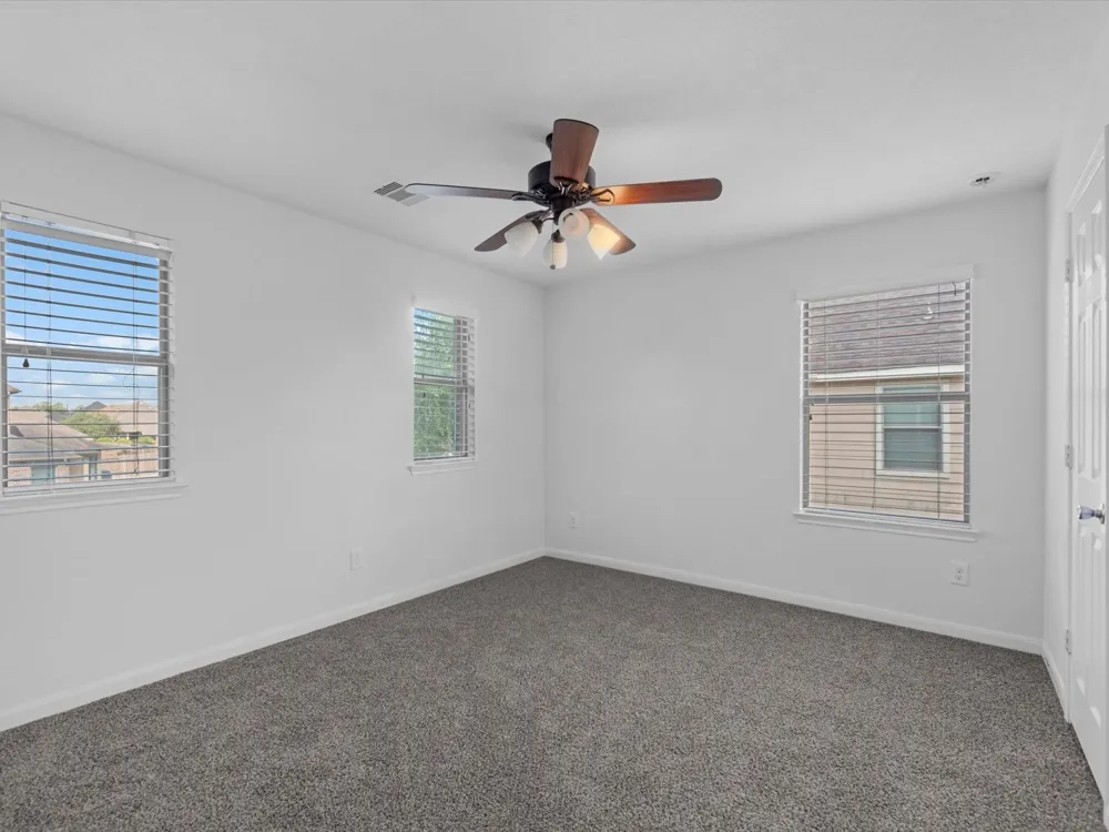 2105 Orchard Frost Drive Pearland, TX 77581