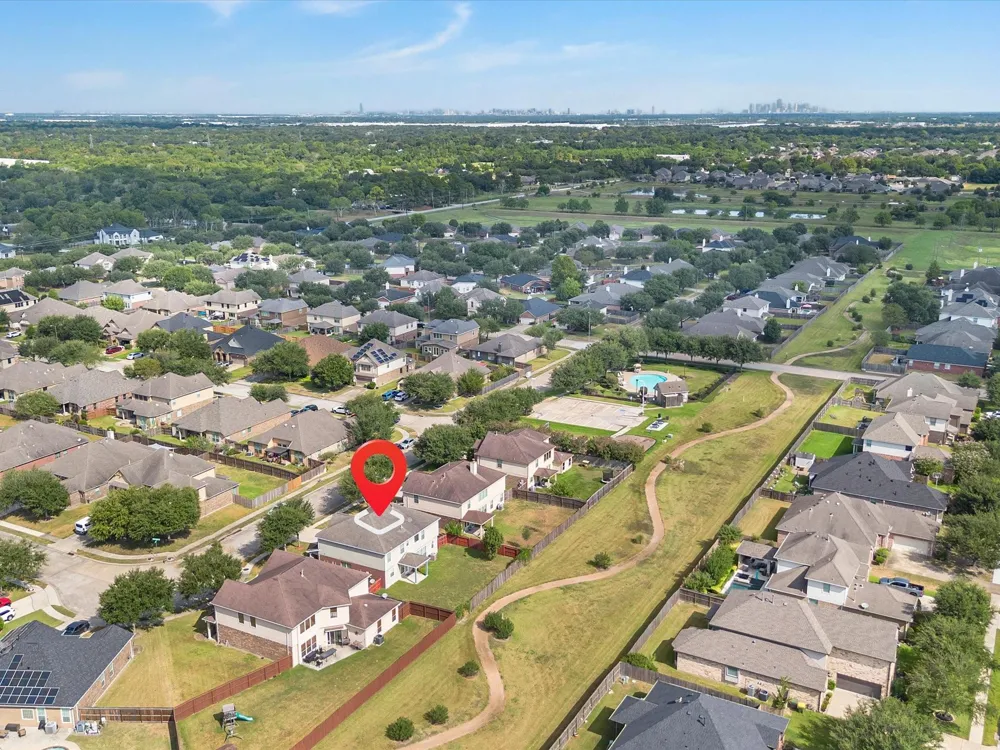 2105 Orchard Frost Drive Pearland, TX 77581