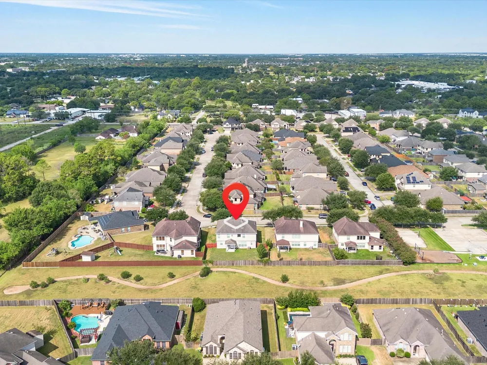 2105 Orchard Frost Drive Pearland, TX 77581