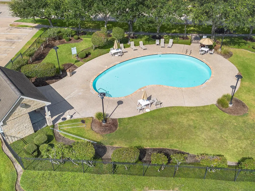 2105 Orchard Frost Drive Pearland, TX 77581