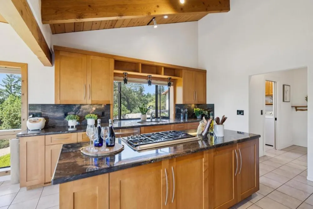 600 Ridge Top Road Los Gatos, CA 95033