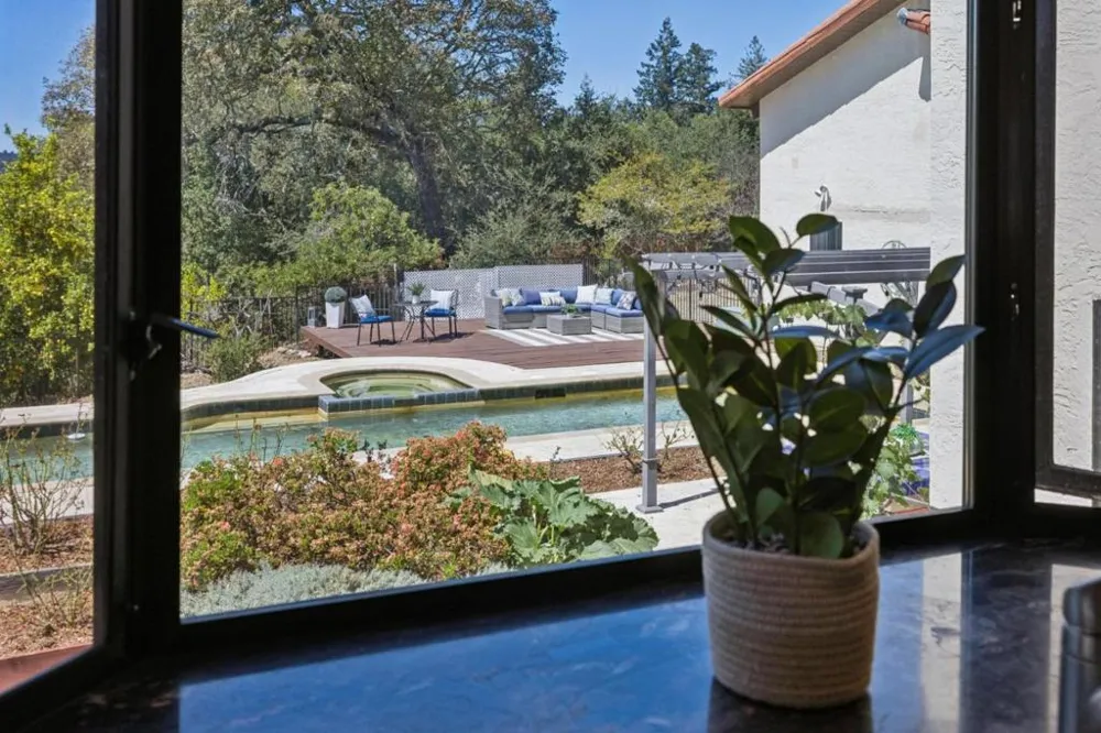 600 Ridge Top Road Los Gatos, CA 95033