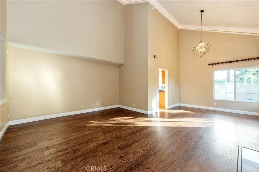 11 Oakgrove #48 Irvine, CA 92604