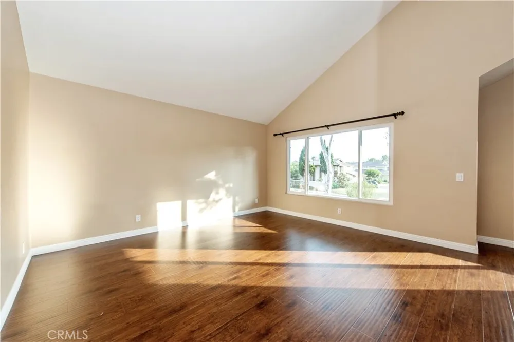 11 Oakgrove #48 Irvine, CA 92604